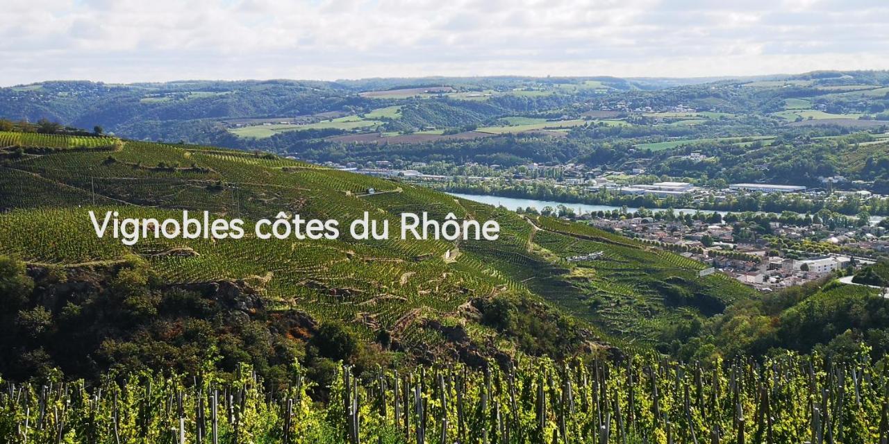 Comme A La Maison Clonas-sur-Vareze Экстерьер фото